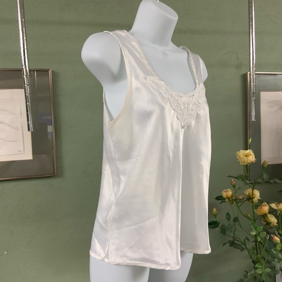 Womans sleepwear - Picture 2 of 4